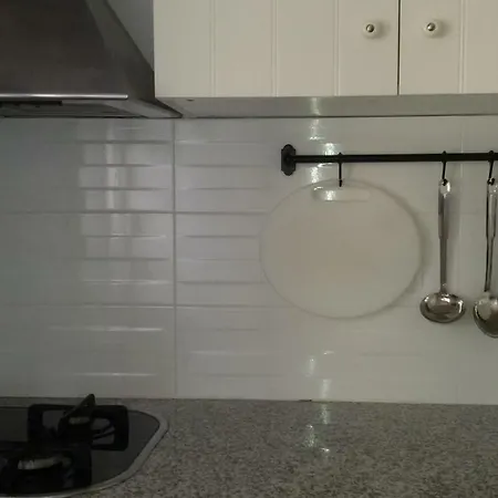 Bright Spacious Flat Close To The City Center شقة خيرونا